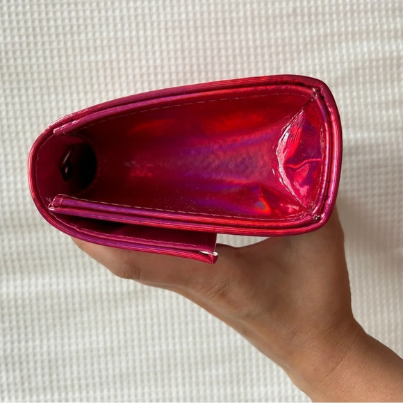 Iridescent‎  pink purse - Picture 4 of 7